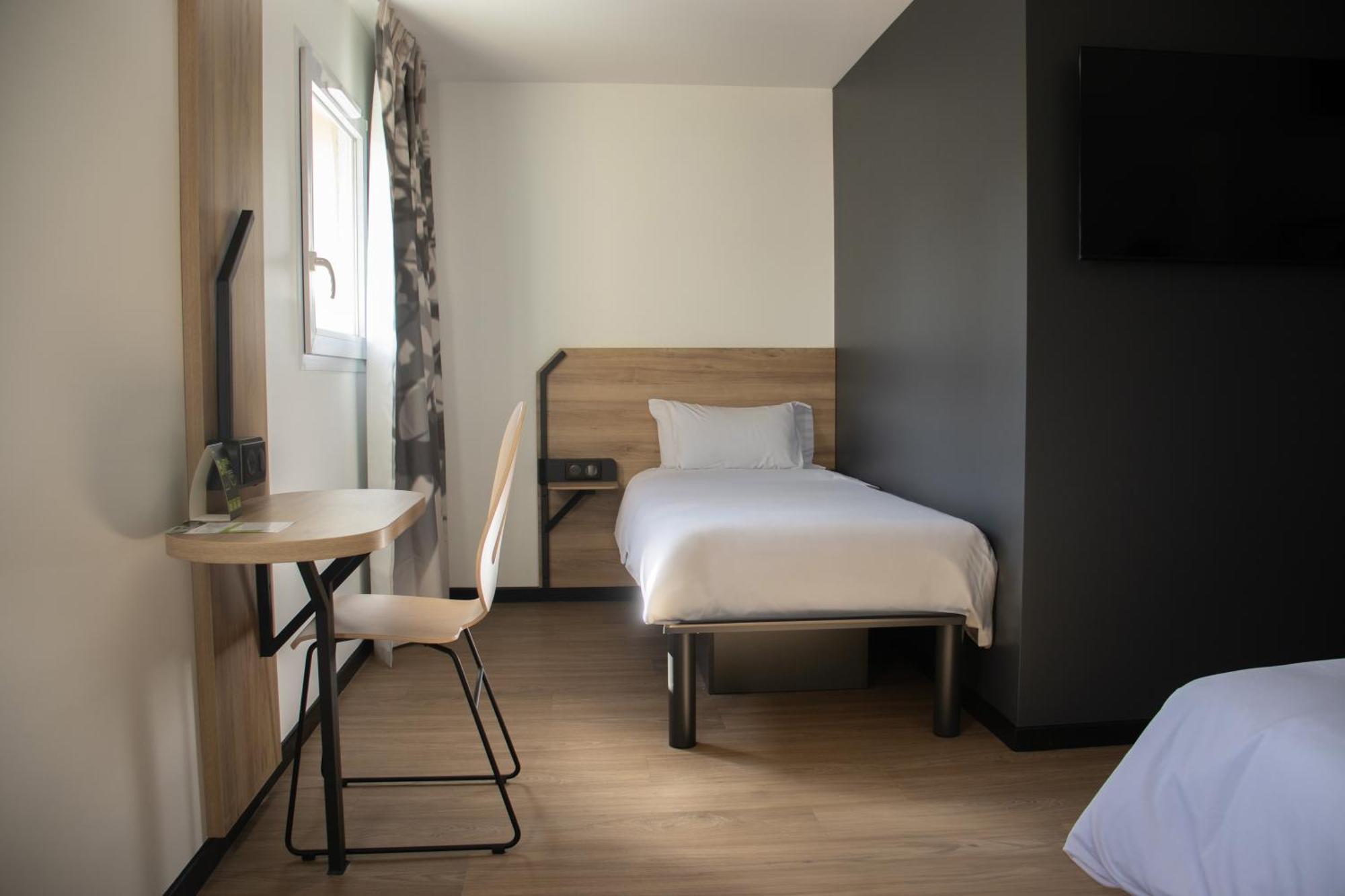 B&B Hotel Le Puy-En-Velay Vals-pres-le-Puy Exteriör bild